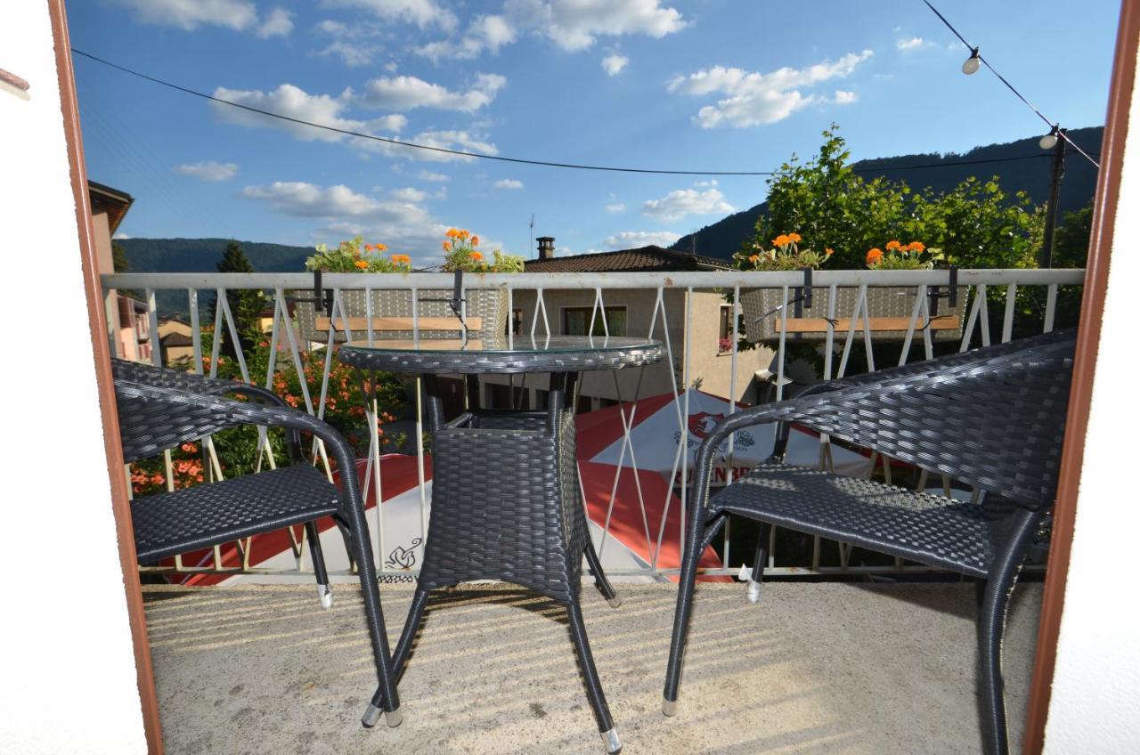 Hotel Pensione Serena Purasca Exteriér fotografie