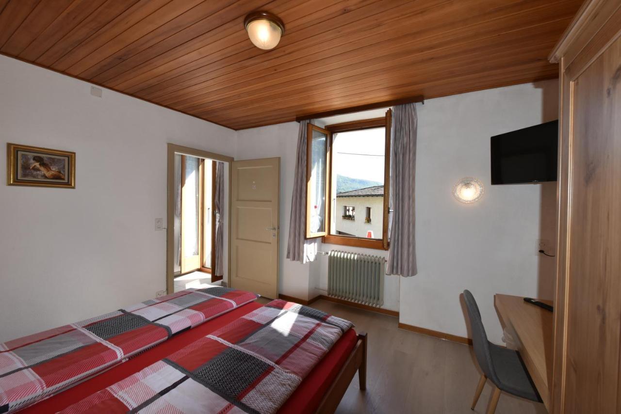 Hotel Pensione Serena Purasca Exteriér fotografie