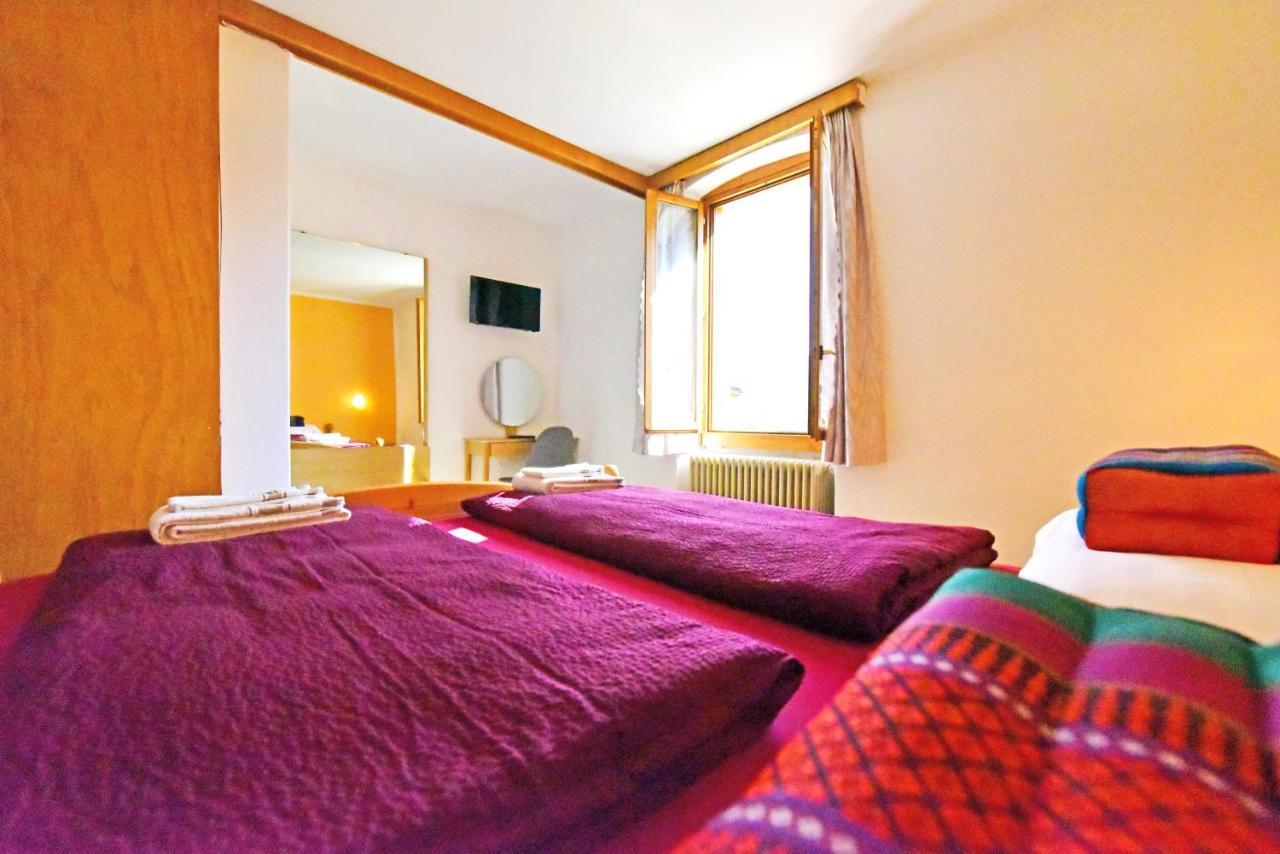 Hotel Pensione Serena Purasca Exteriér fotografie